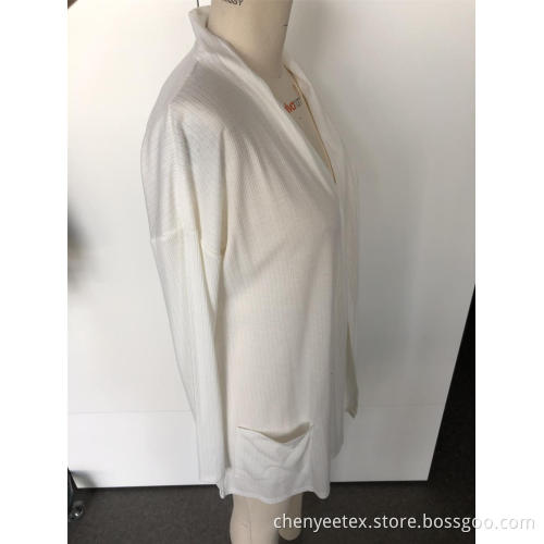 Knit cardigan with long sleeves